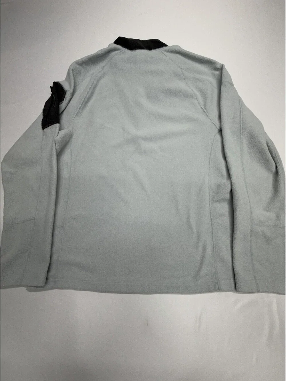 The North Face FlashDry 1/4 Zip Grey Pullover Jacket - Mens Medium